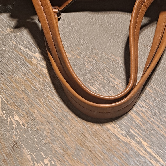 MICHAEL KORS LODLOW SATCHE TOTE Bag - Picture 7 of 16